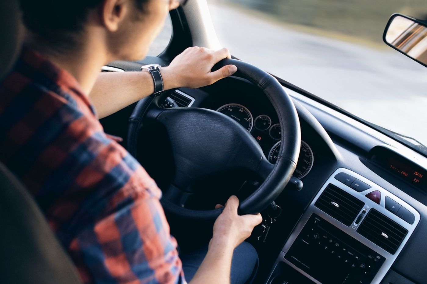 Alemania implementa nuevas sanciones por consumir cannabis al volante