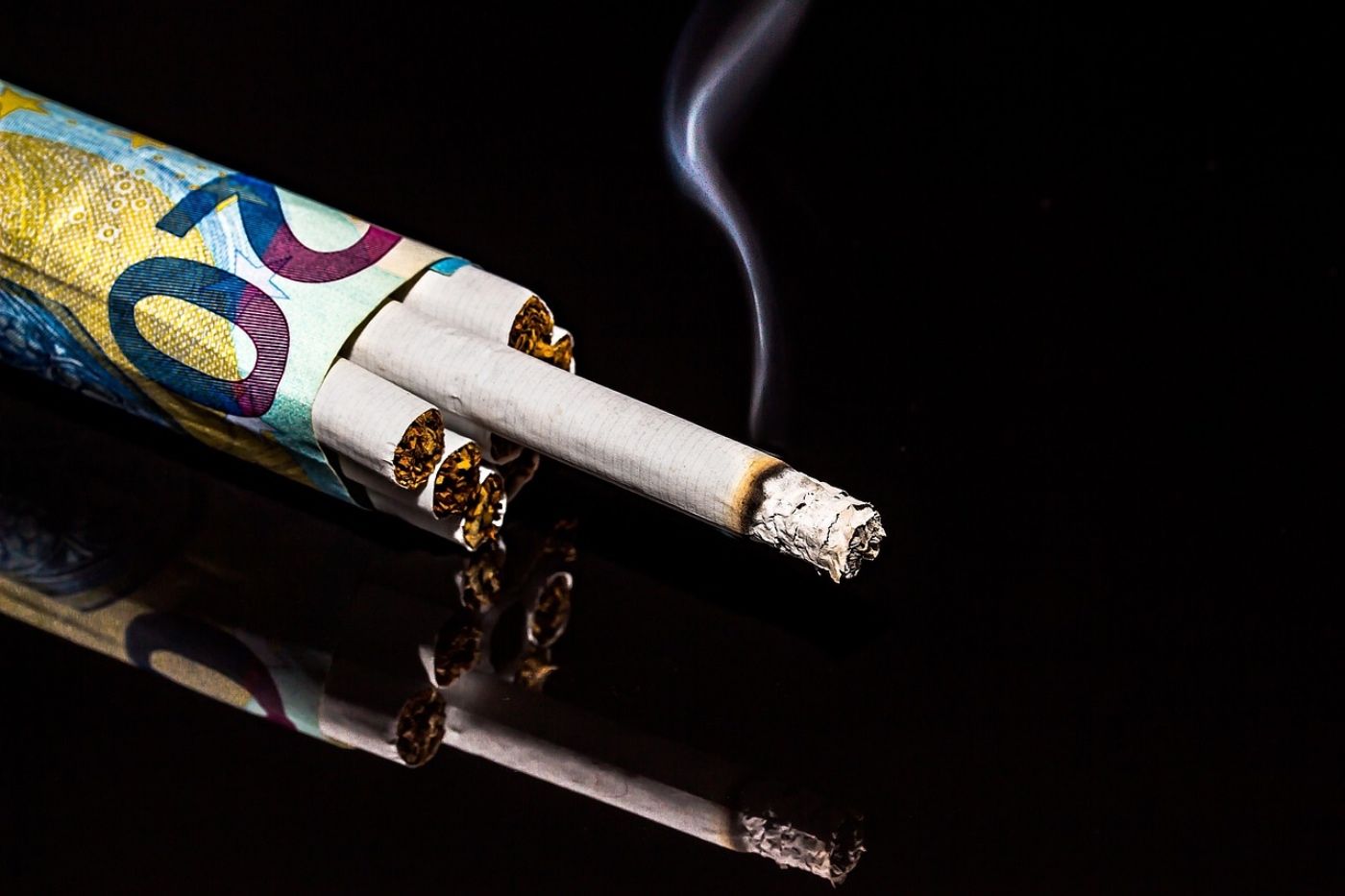 Consumo ilícito cigarrillos sigue creciendo UE, según nuevo estudio KPMG