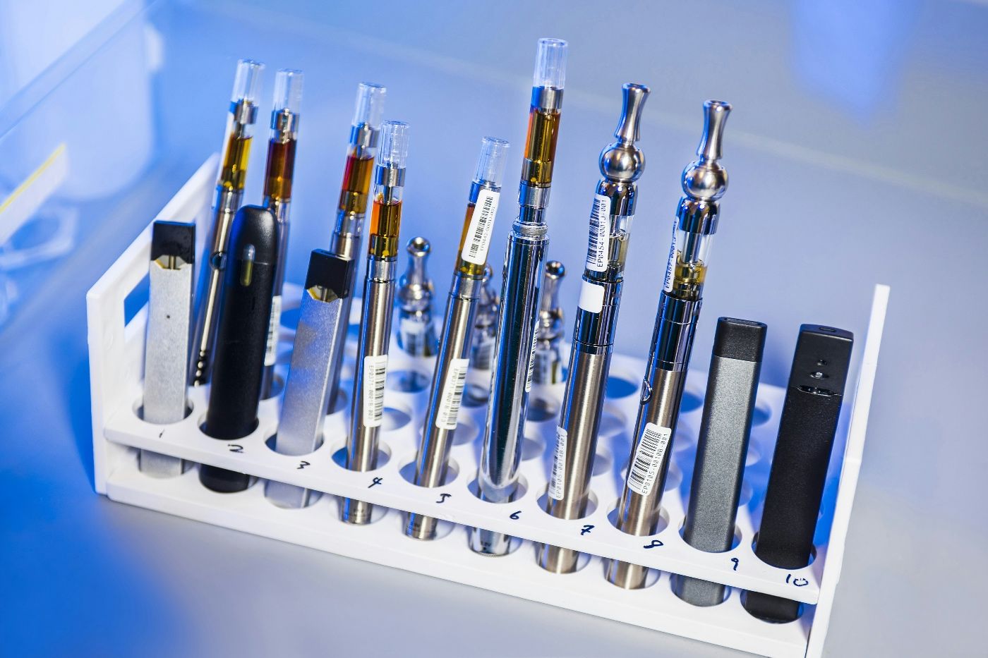 cigarrillos electrónicos sabores afrutados bajos nicotina reducen tabaquismo
