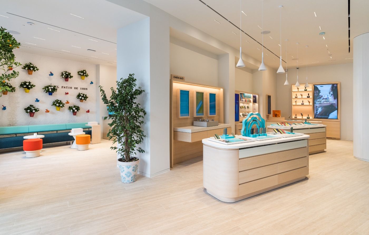 Sevilla, ahora más caliente que nunca llegada nueva IQOS Boutique