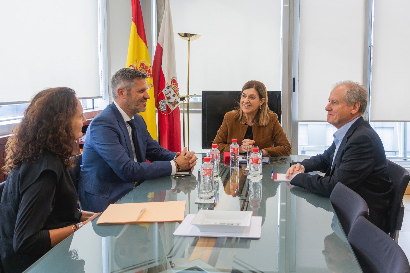 Buruaga reafirma apoyo Gobierno planta Altadis Cantabria