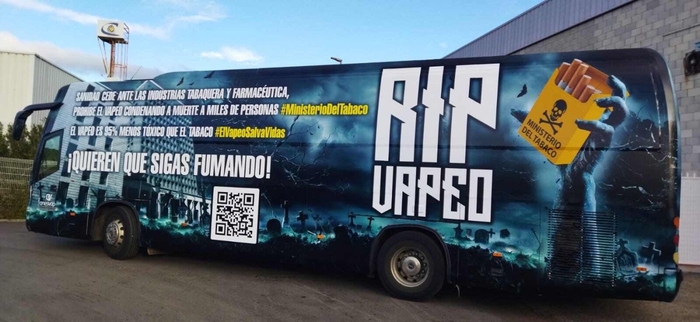 ANESVAP moviliza autobús frenar prohibición sabores vapeo