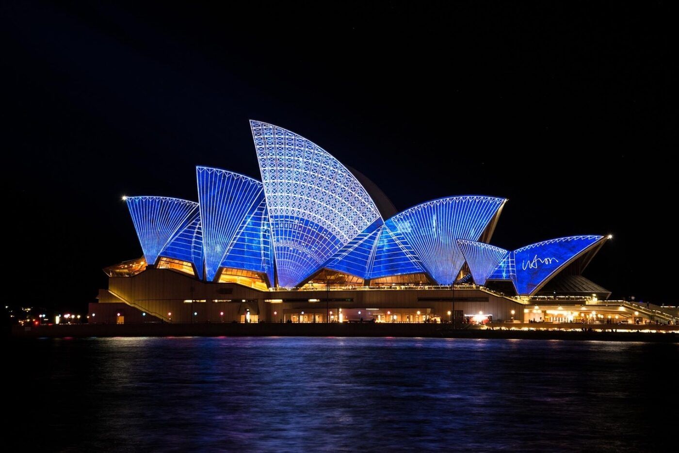 Políticas antitabaco excluyen más vulnerables Australia