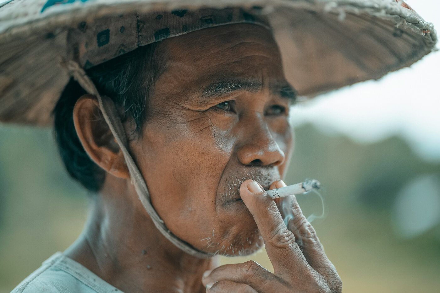 Gobierno Indonesia intensifica controles comercio cigarrillos ilegales