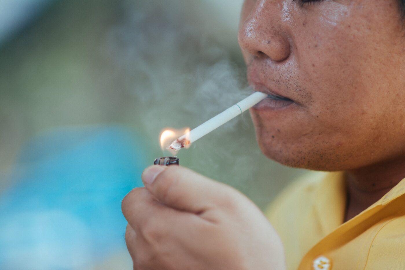 Hong Kong aprueba nuevas restricciones al tabaco