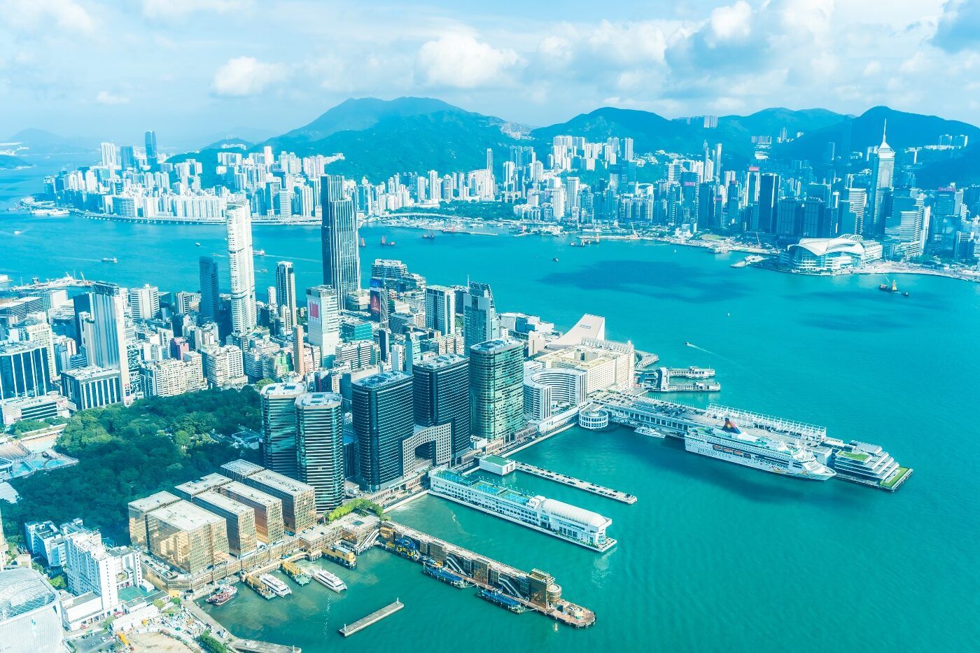 Hong Kong plantea nuevas restricciones al tabaquismo