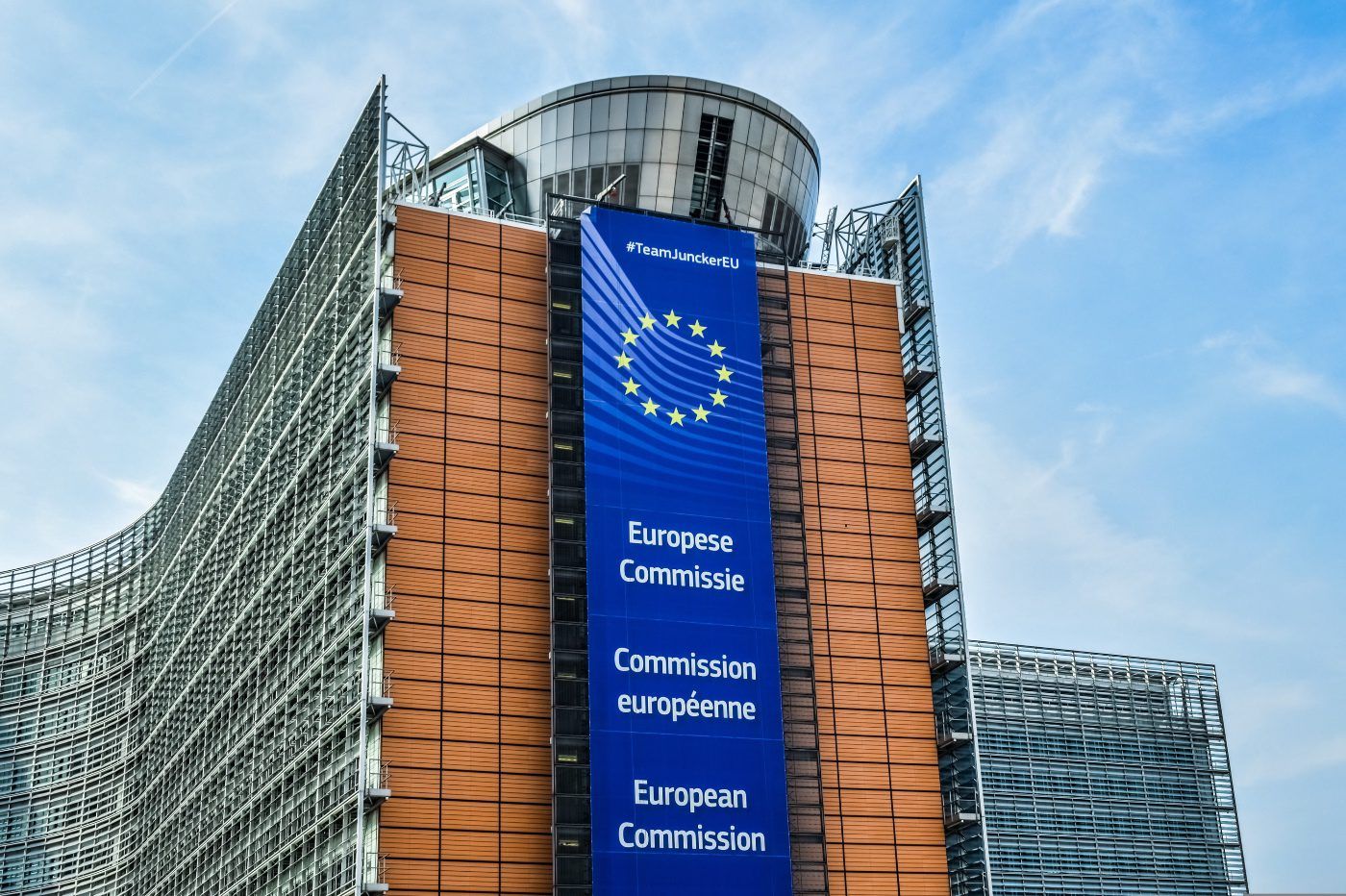 ECigIntelligence revela Comisión Europea mantiene sin publicar documentos