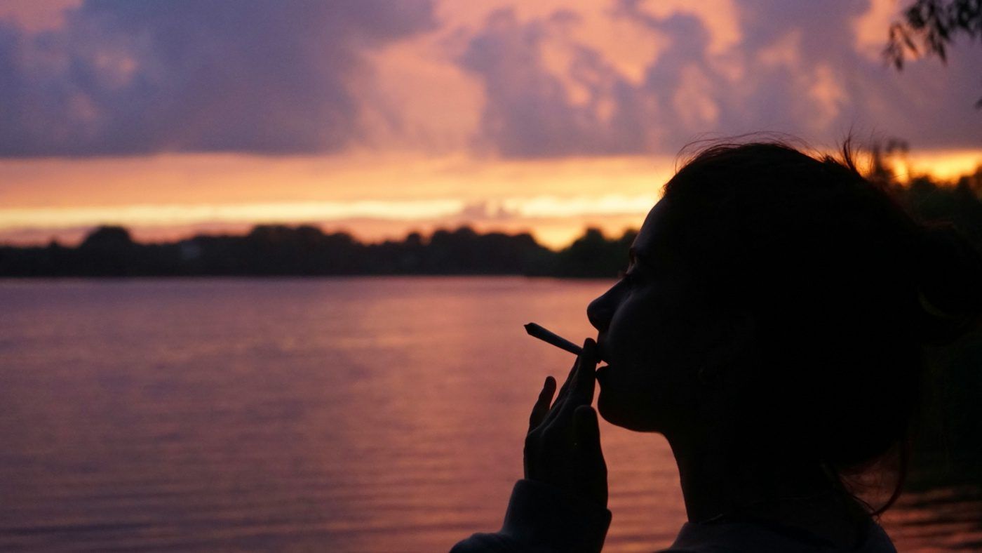 Gobiernos Asia-Pacífico cuestionan estrategia OMS alternativas tabaco