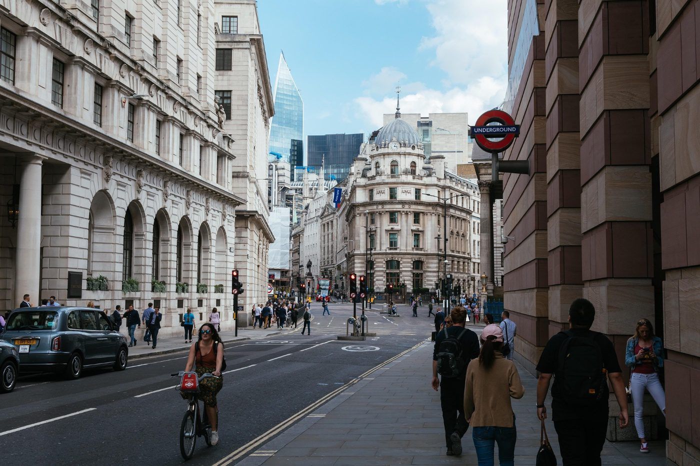 Gobierno anuncia prohibición vapeo edificios acceso público Inglaterra