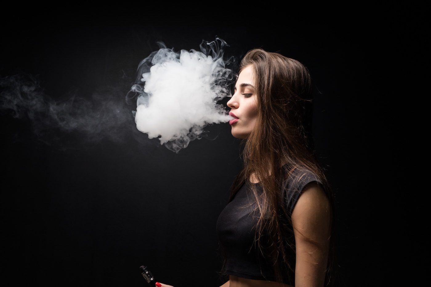 Restricciones vapeo Europa impulsan comercio ilegal sector