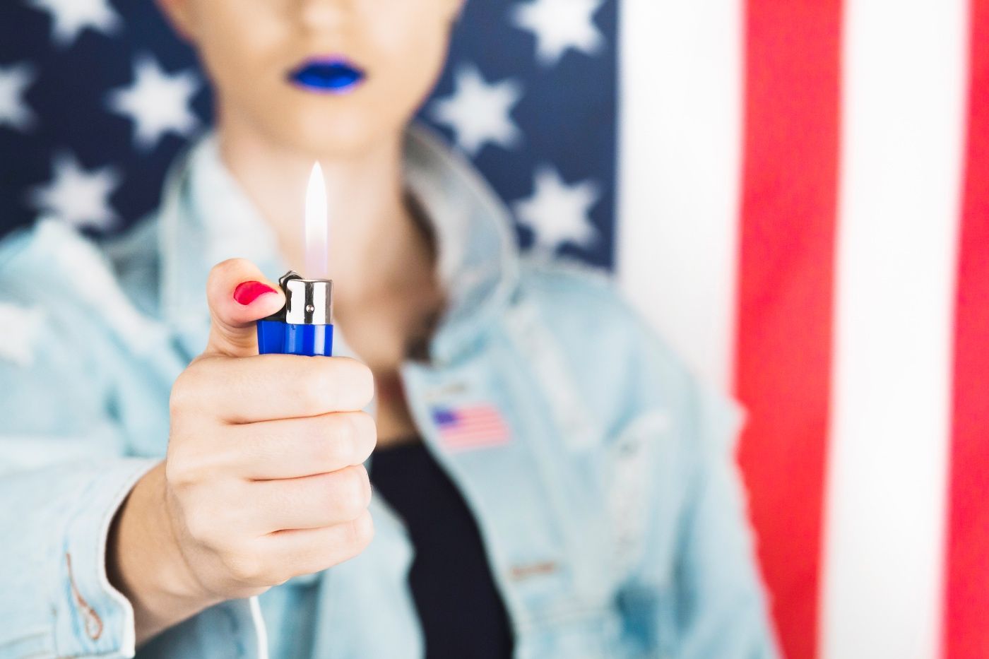 Consumo cigarrillos cae Estados Unidos mientras crece uso vapeadores