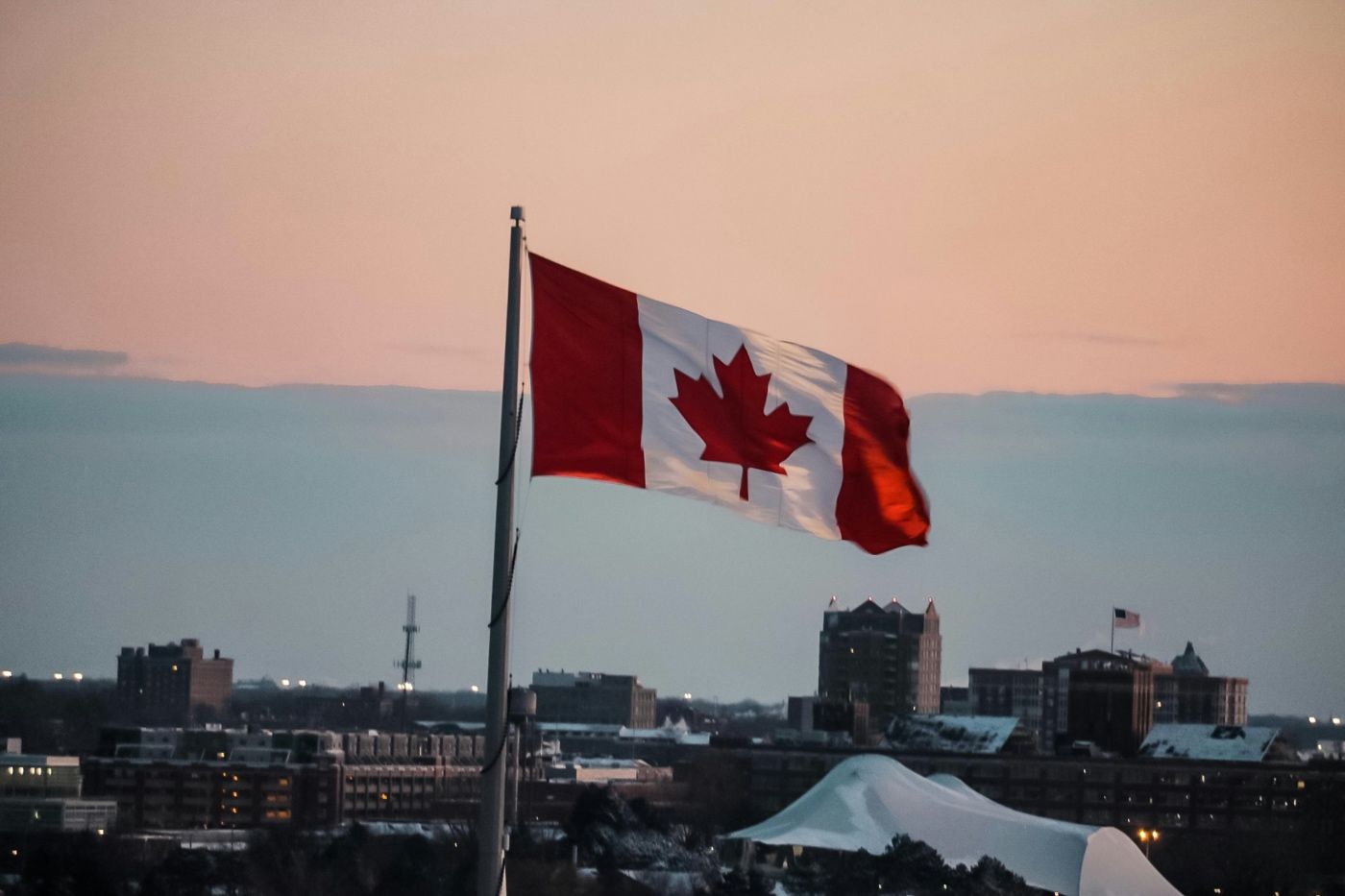 Canadá endurece las restricciones al vapeo