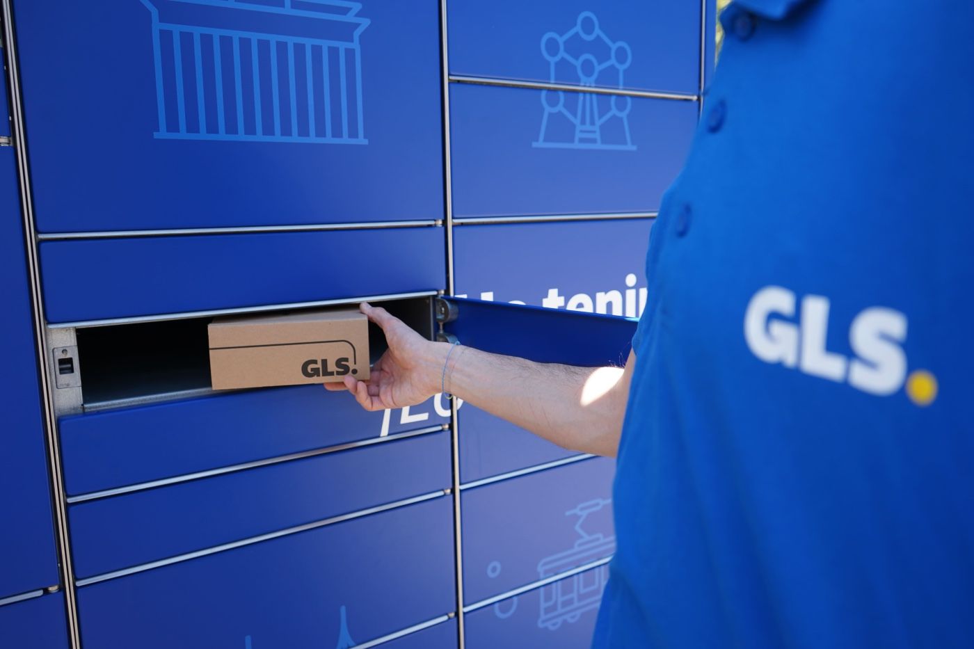 Cada cinco paquetes GLS Spain ya se recoge puntos conveniencia taquillas inteligentes